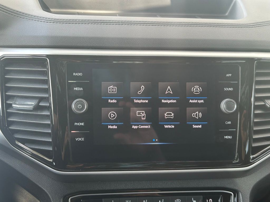 2022 Volkswagen Atlas Cross Sport 2.0T SE w/Technology Tampa FL