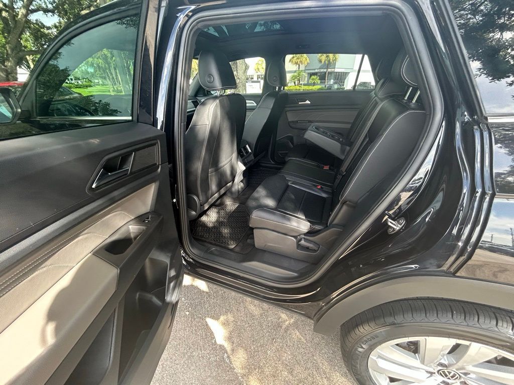 2022 Volkswagen Atlas Cross Sport 2.0T SE w/Technology Tampa FL