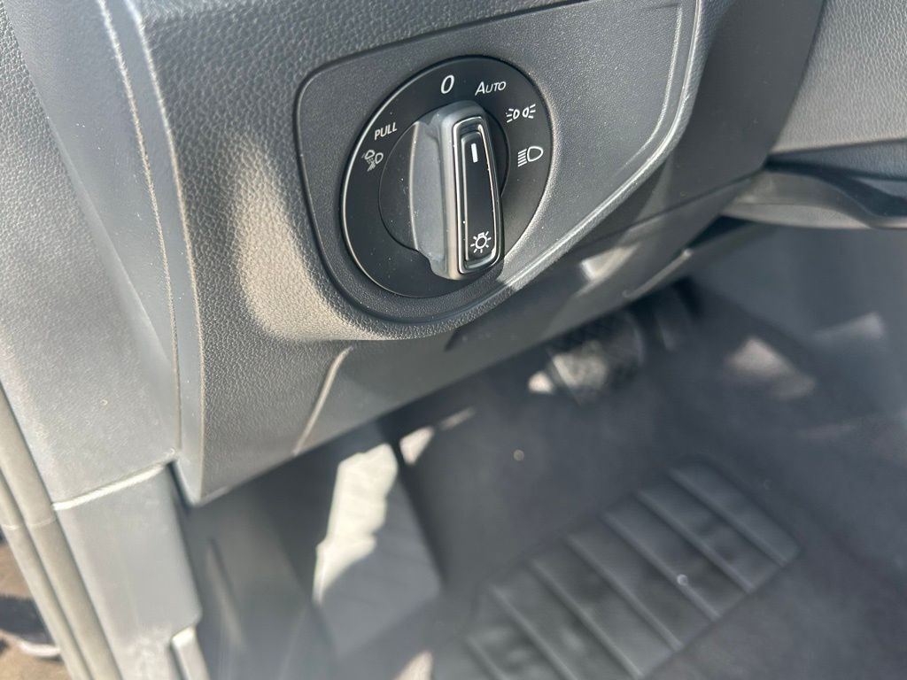 2022 Volkswagen Atlas Cross Sport 2.0T SE w/Technology Tampa FL
