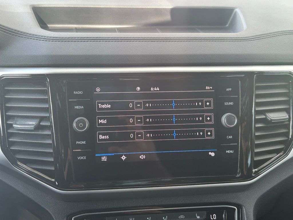 2022 Volkswagen Atlas Cross Sport 2.0T SE w/Technology Tampa FL