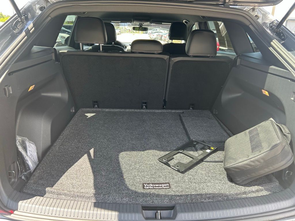 2022 Volkswagen Atlas Cross Sport 2.0T SE Tampa FL
