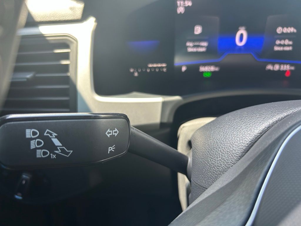 2022 Volkswagen Atlas Cross Sport 2.0T SE Tampa FL