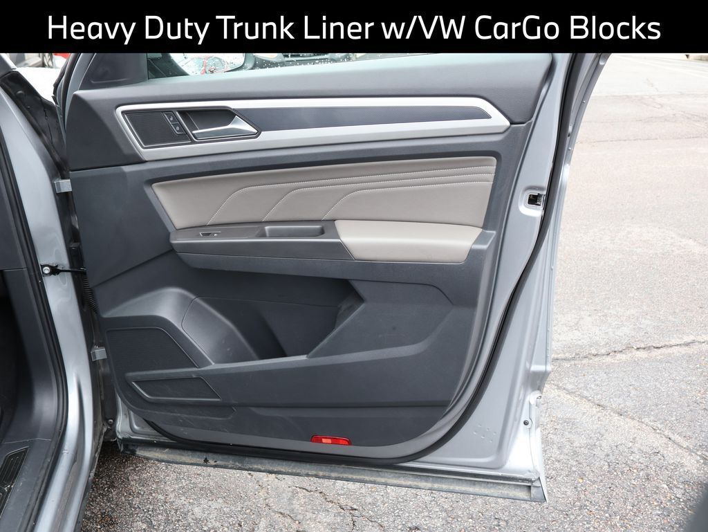 2022 Volkswagen Atlas Cross Sport 3.6L V6 SEL R-Line
