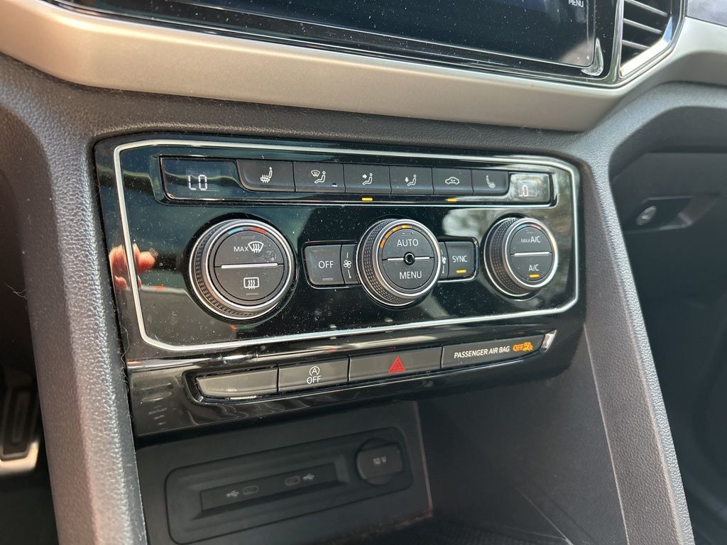 2022 Volkswagen Atlas Cross Sport 3.6L V6 SEL R-Line Tampa FL