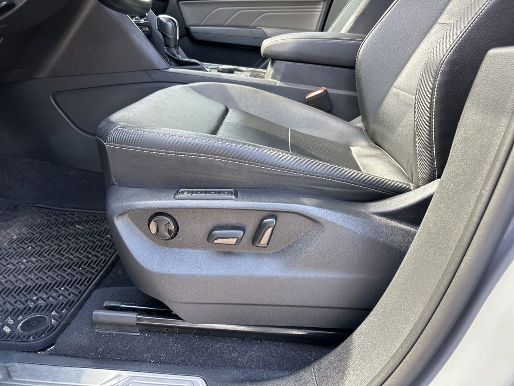 2022 Volkswagen Atlas Cross Sport 3.6L V6 SEL R-Line Tampa FL