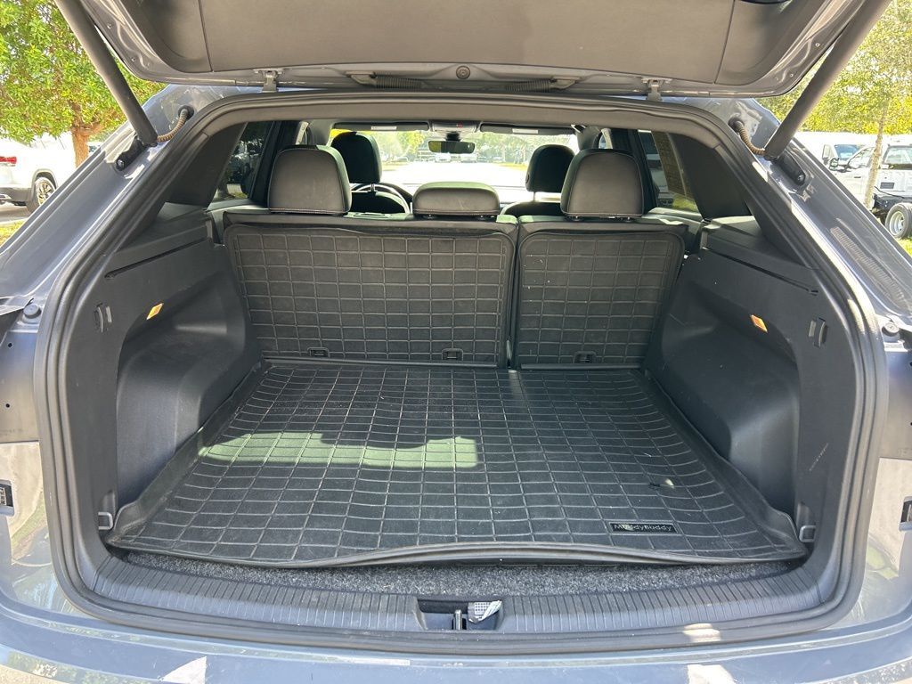 2022 Volkswagen Atlas Cross Sport 3.6L V6 SEL R-Line Tampa FL