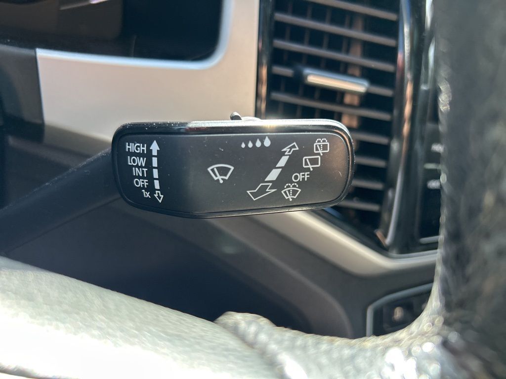 2022 Volkswagen Atlas Cross Sport 3.6L V6 SEL R-Line Tampa FL