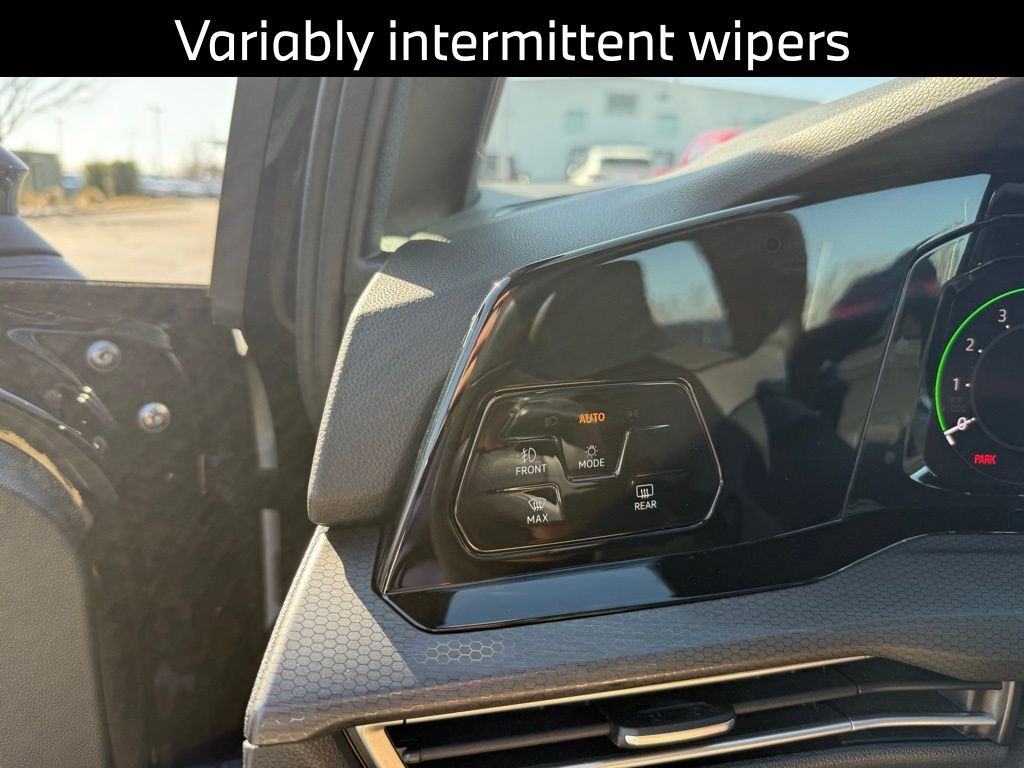 2022 Volkswagen Golf GTI 2.0T SE