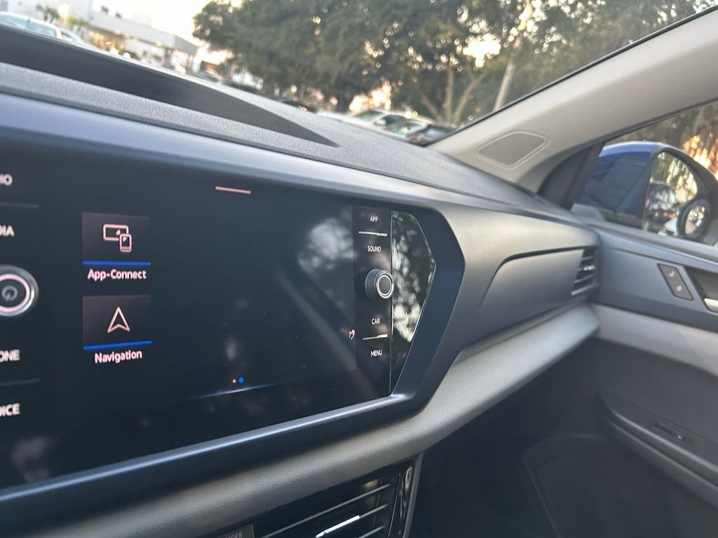 2022 Volkswagen Taos 1.5T SE Tampa FL