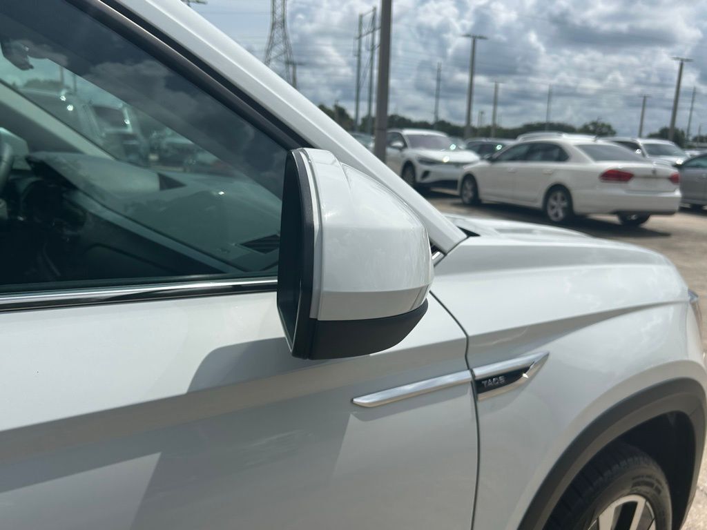 2022 Volkswagen Taos 1.5T SE Tampa FL
