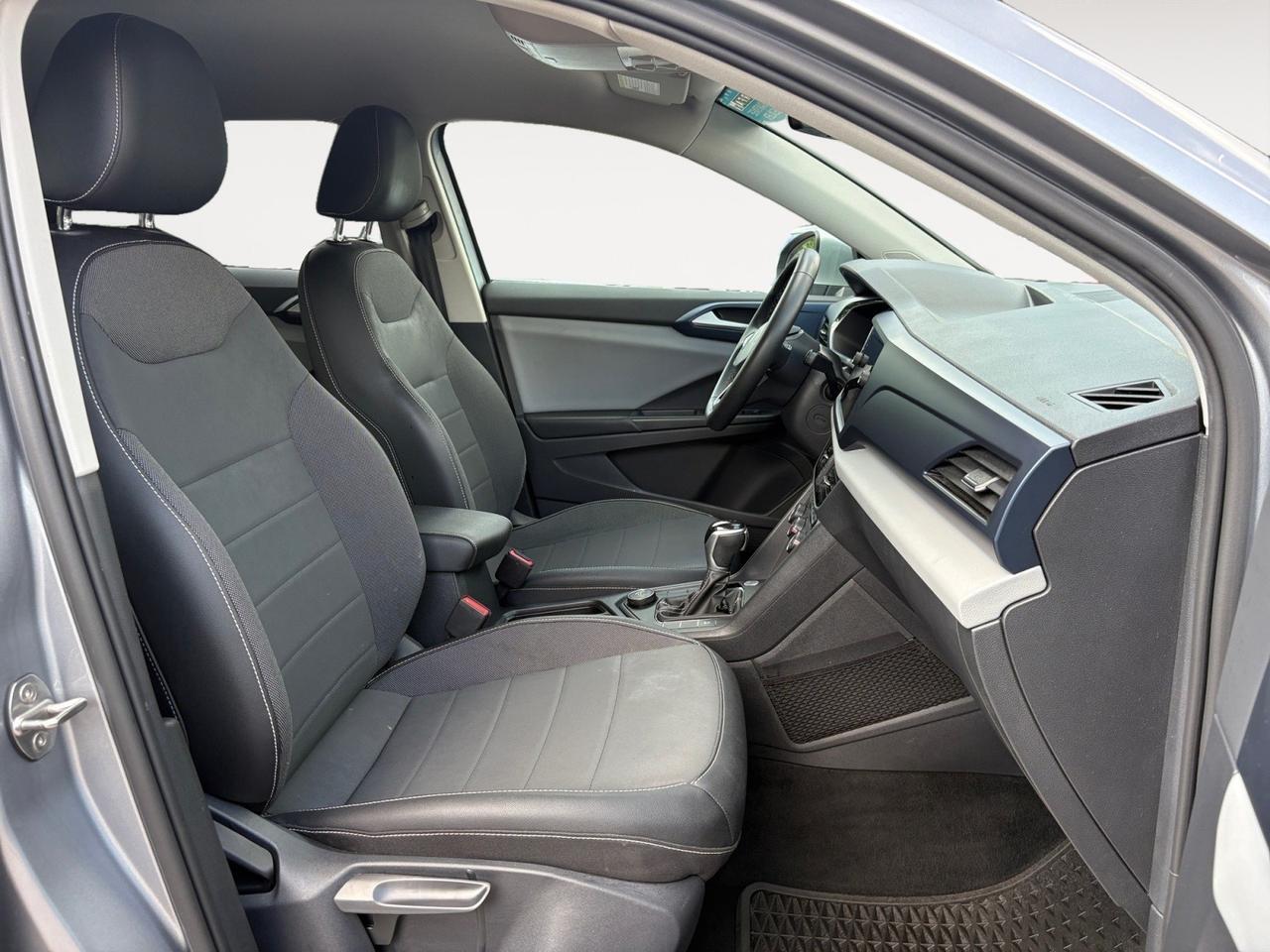 2022 Volkswagen Taos SE, AUTO START/STOP, APPLE CARPLAY/ANDROID AUTO, FORWARD COLLISION WARNING, LANE KEEP ASSIST, BLIND SPOT ALERT, BACKUP CAMERA, PARKING SENSORS, HEATED STEERING WHEEL & SEATS, REMOTE START, CLEAN CARFAX, THIS SUV HAS IT ALL! Virginia Beach VA 2022 Volkswagen Taos SE, AUTO START/STOP, APPLE CARPLAY/ANDROID AUTO, FORWARD COLLISION WARNING, LANE KEEP ASSIST, BLIND SPOT ALERT, BACKUP CAMERA, PARKING SENSORS, HEATED STEERING WHEEL & SEATS, REMOTE START, CLEAN CARFAX, THIS SUV HAS IT ALL! Virginia Beach VA