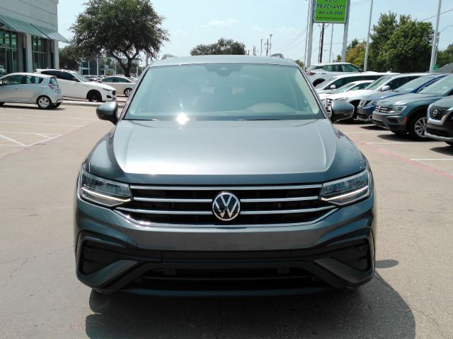 2022 Volkswagen Tiguan 2.0T SE 2022 Volkswagen Tiguan 2.0T SE
