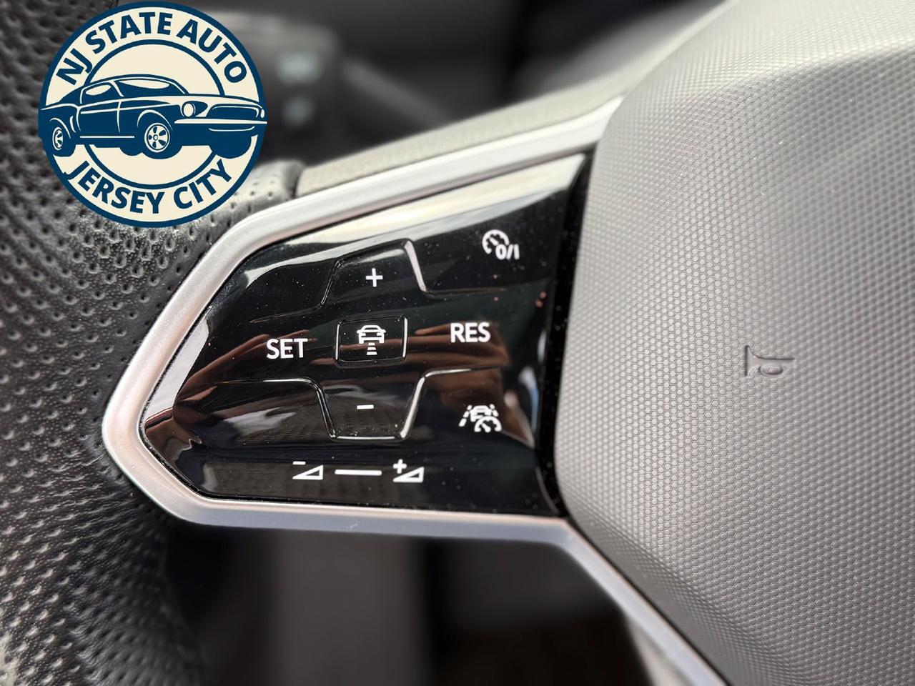 2022 Volkswagen Tiguan 2.0T SE R-Line Black Jersey City NJ 2022 Volkswagen Tiguan 2.0T SE R-Line Black Jersey City NJ