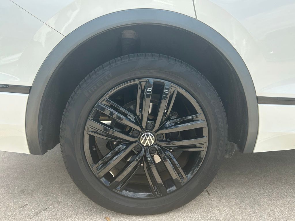 2022 Volkswagen Tiguan 2.0T SE R-Line Black Tampa FL