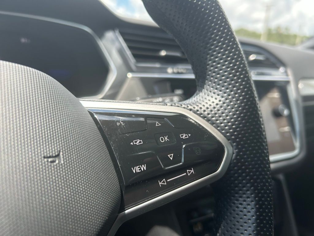 2022 Volkswagen Tiguan 2.0T SE R-Line Black Tampa FL