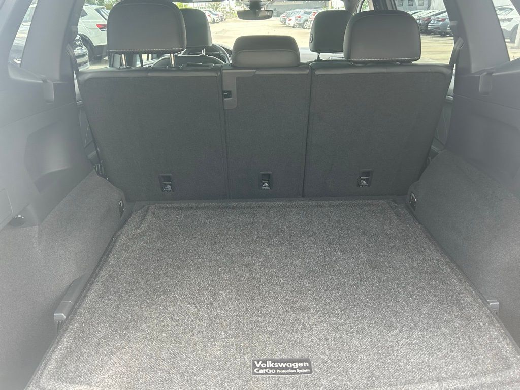 2022 Volkswagen Tiguan 2.0T SE R-Line Black Tampa FL