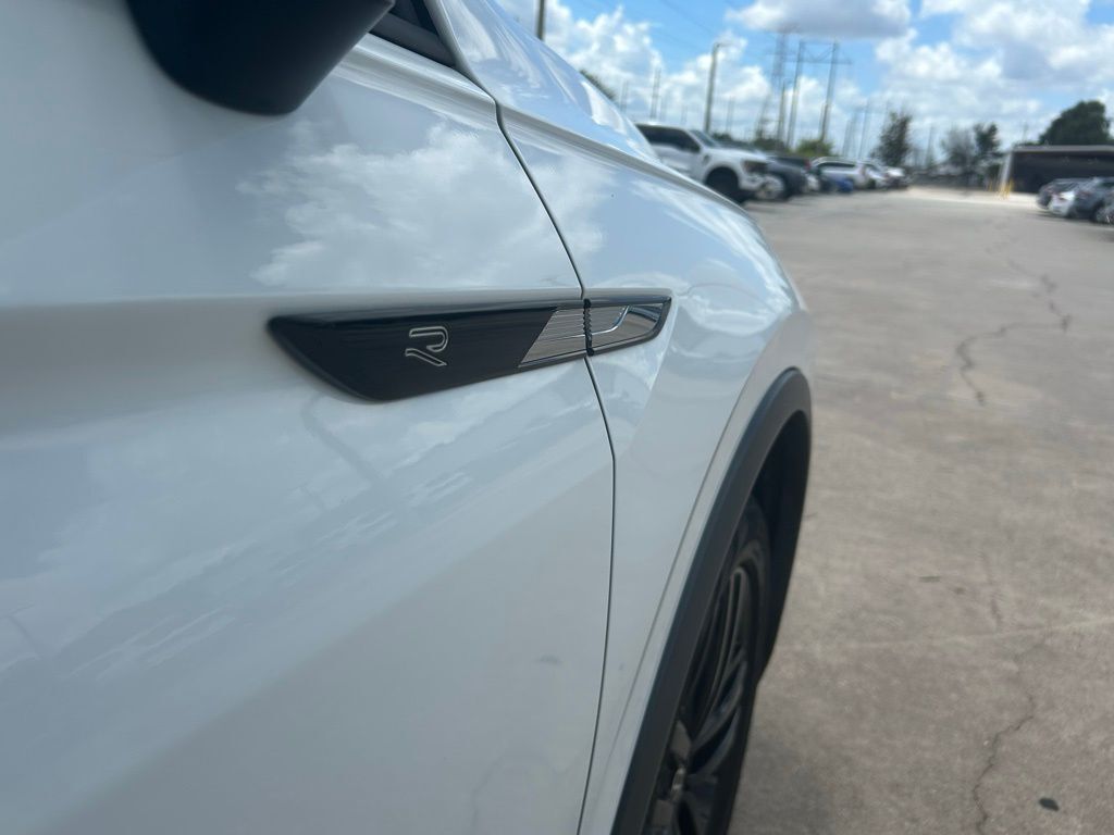 2022 Volkswagen Tiguan 2.0T SE R-Line Black Tampa FL