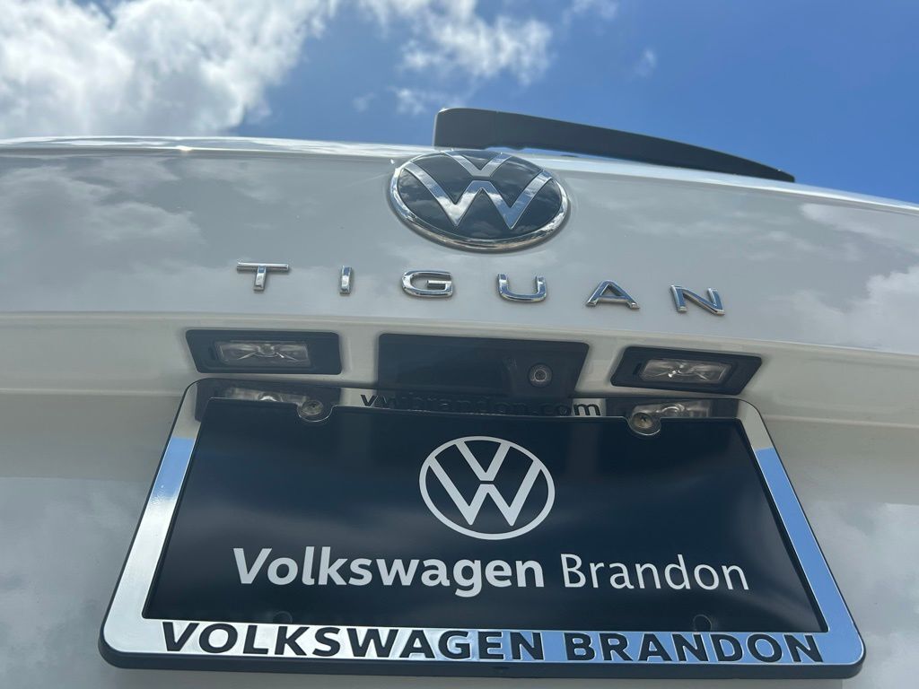 2022 Volkswagen Tiguan 2.0T SE R-Line Black Tampa FL