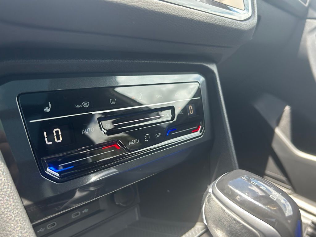 2022 Volkswagen Tiguan 2.0T SE R-Line Black Tampa FL