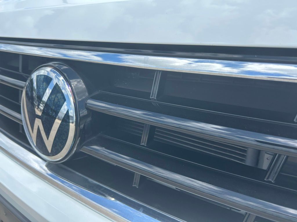 2022 Volkswagen Tiguan 2.0T SE R-Line Black Tampa FL