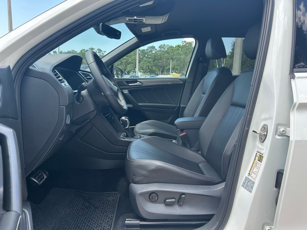 2022 Volkswagen Tiguan 2.0T SE R-Line Black Tampa FL