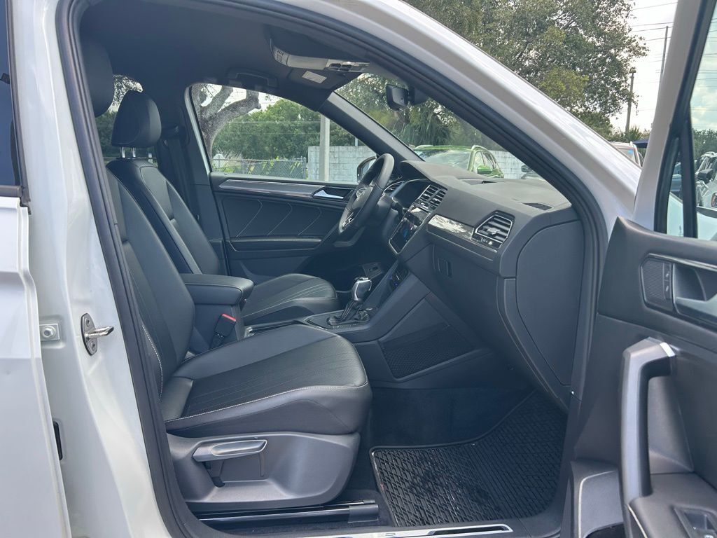 2022 Volkswagen Tiguan 2.0T SE R-Line Black Tampa FL