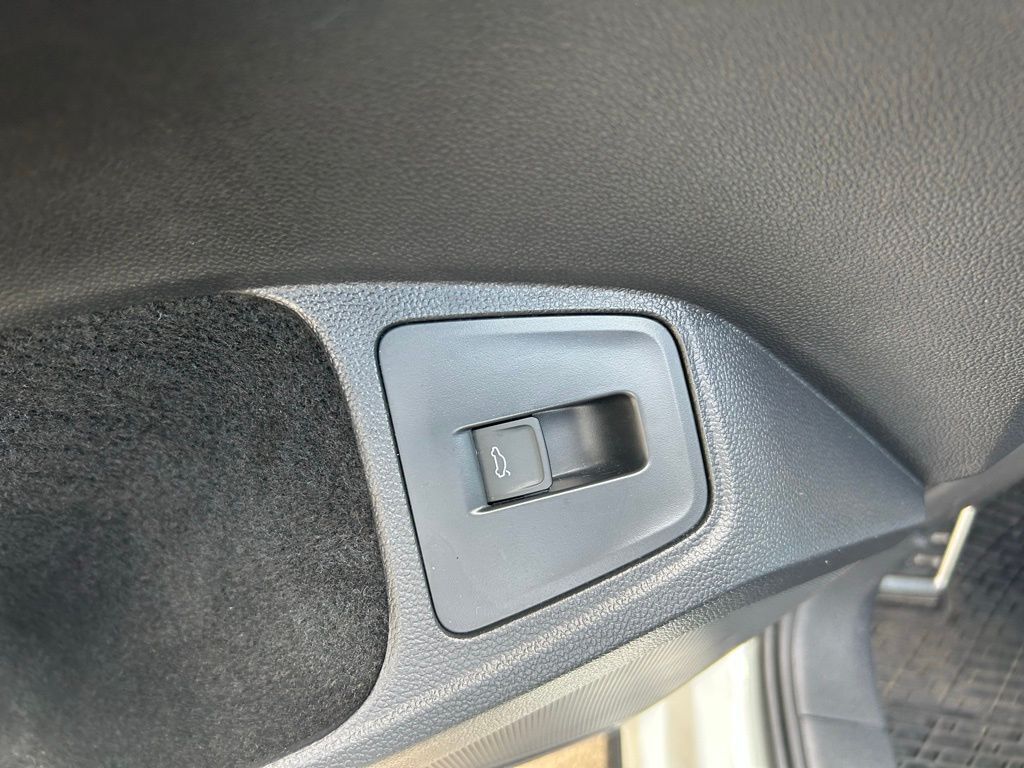 2022 Volkswagen Tiguan 2.0T SE R-Line Black Tampa FL