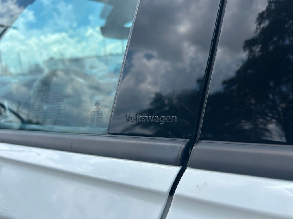 2022 Volkswagen Tiguan 2.0T SE R-Line Black Tampa FL