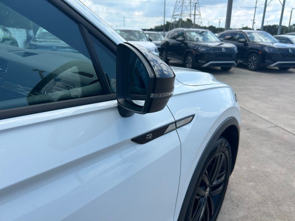 2022 Volkswagen Tiguan 2.0T SE R-Line Black Tampa FL