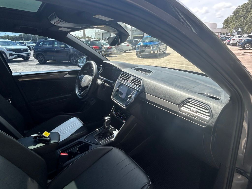 2022 Volkswagen Tiguan 2.0T SE R-Line Black Tampa FL