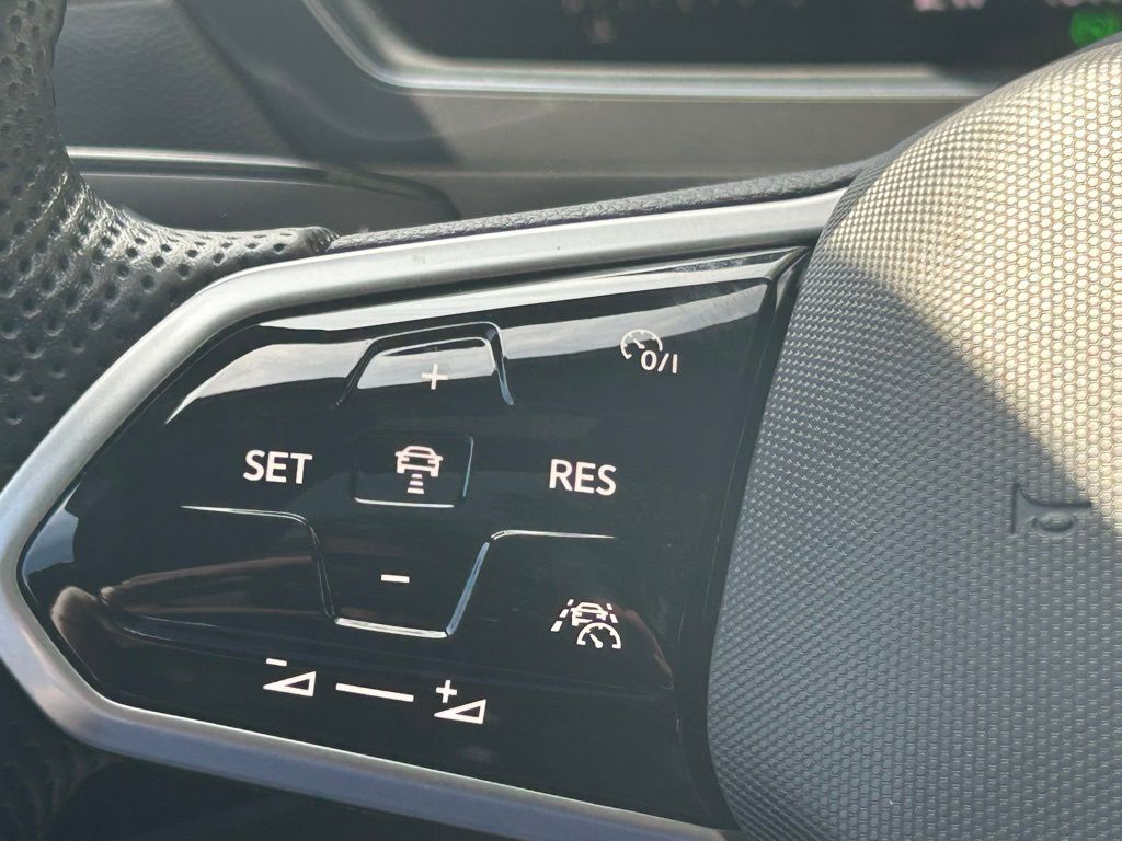 2022 Volkswagen Tiguan 2.0T SE R-Line Black Tampa FL