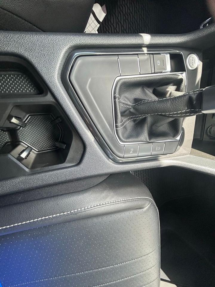 2022 Volkswagen Tiguan 2.0T SE R-Line Black Tampa FL