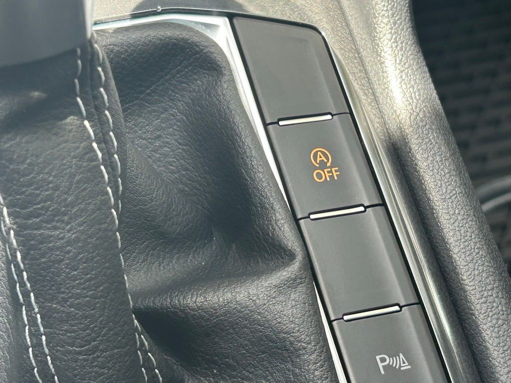 2022 Volkswagen Tiguan 2.0T SE R-Line Black Tampa FL