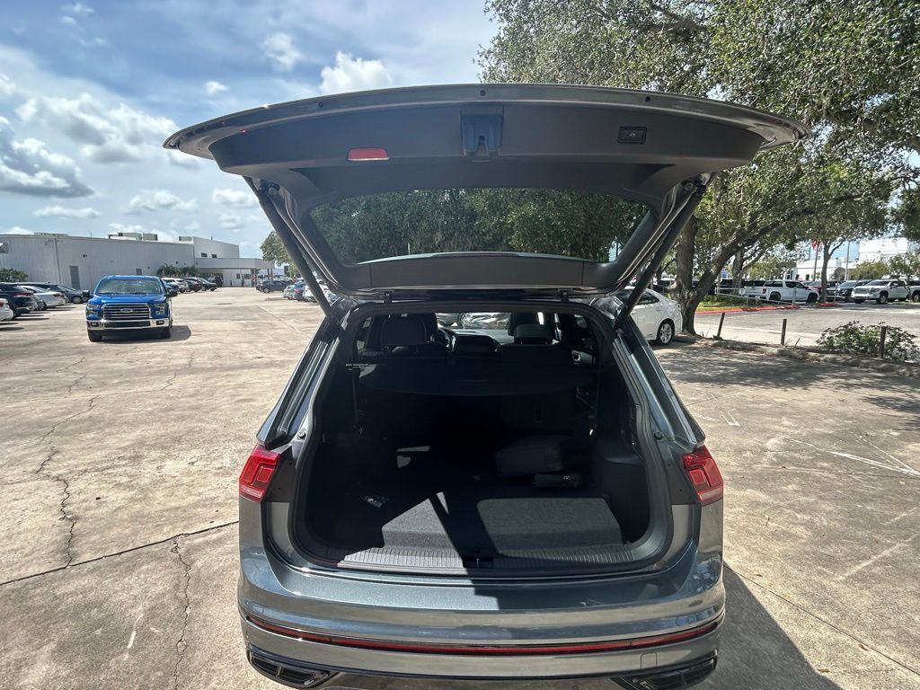 2022 Volkswagen Tiguan 2.0T SE R-Line Black Tampa FL