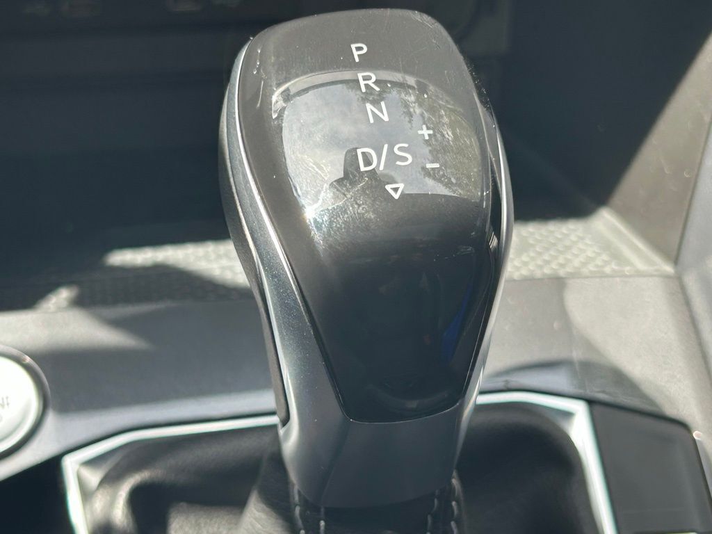 2022 Volkswagen Tiguan 2.0T SE R-Line Black Tampa FL