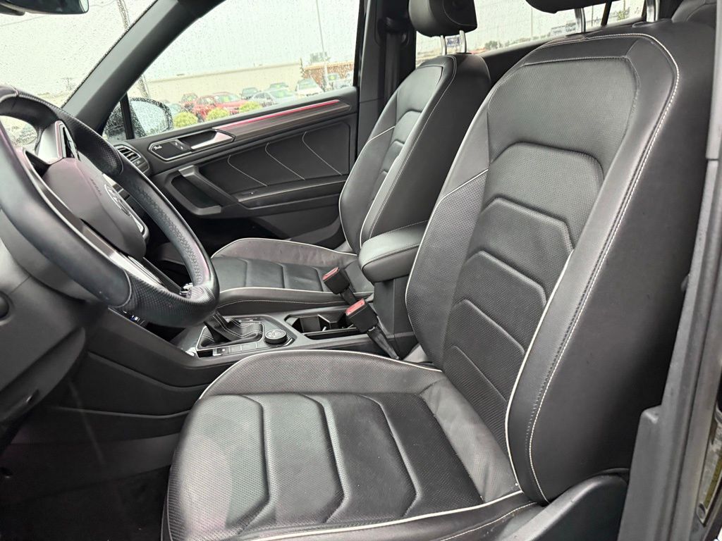 2022 Volkswagen Tiguan 2.0T SEL R-Line