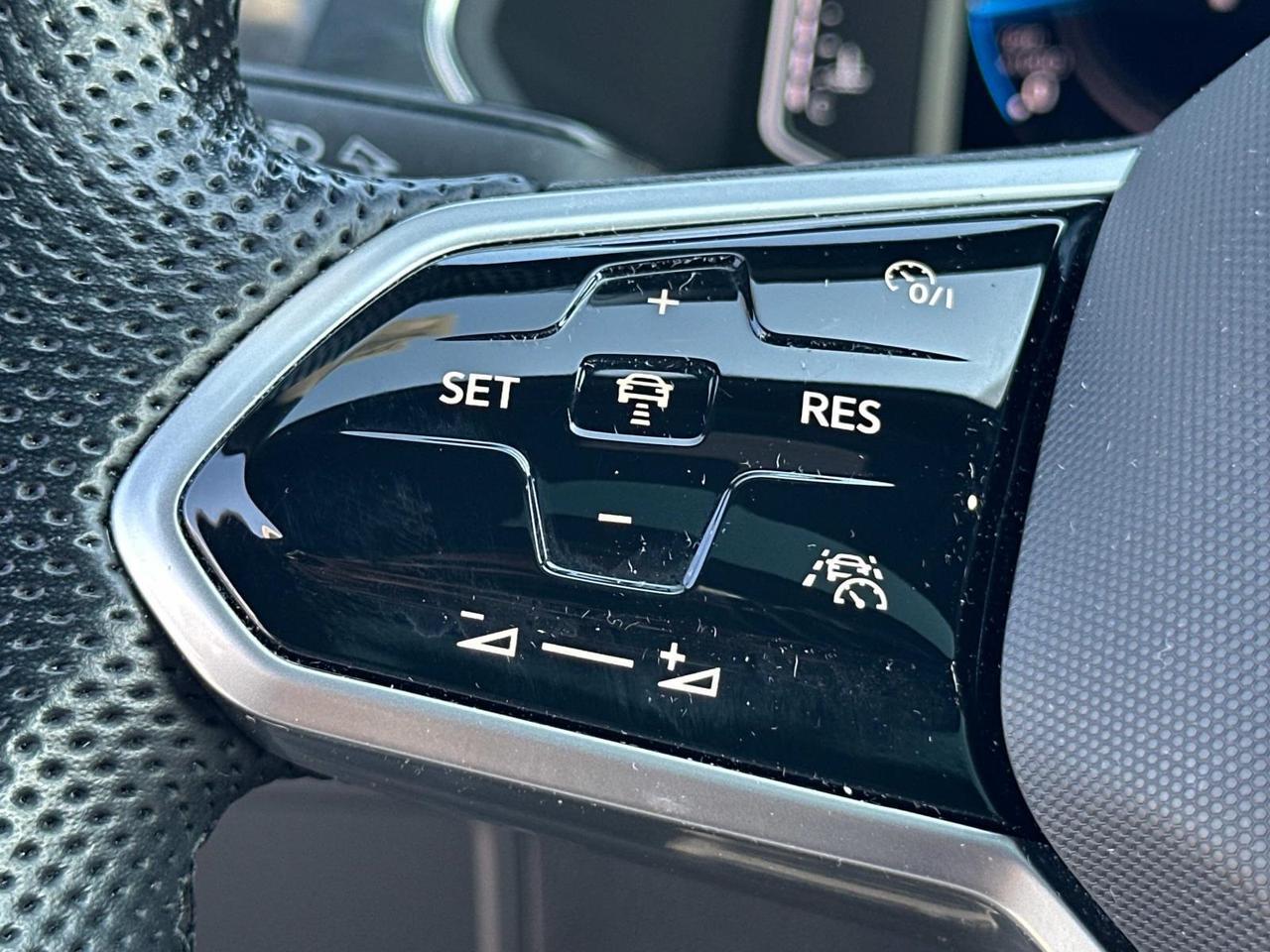2022 Volkswagen Tiguan 2.0T SEL R-Line Woodbridge VA