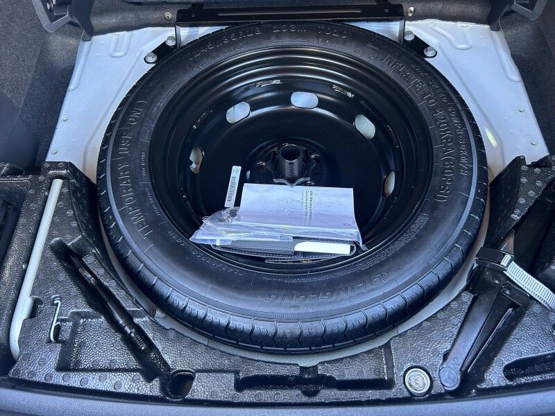 2022 Volkswagen Tiguan SE - PANORAMIC SUNROOF - 1 OWNER Whitinsville MA 2022 Volkswagen Tiguan SE - PANORAMIC SUNROOF - 1 OWNER Whitinsville MA