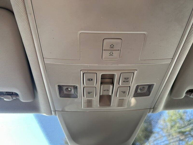 2022 Volkswagen Tiguan SE - PANORAMIC SUNROOF - 1 OWNER Whitinsville MA 2022 Volkswagen Tiguan SE - PANORAMIC SUNROOF - 1 OWNER Whitinsville MA