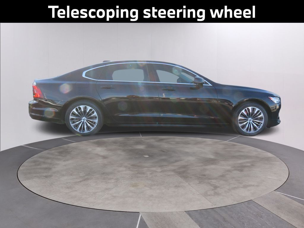 2022 Volvo S90 B6 Momentum