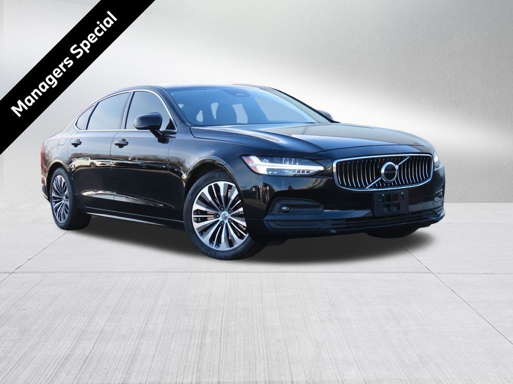 2022 Volvo S90 B6 Momentum
