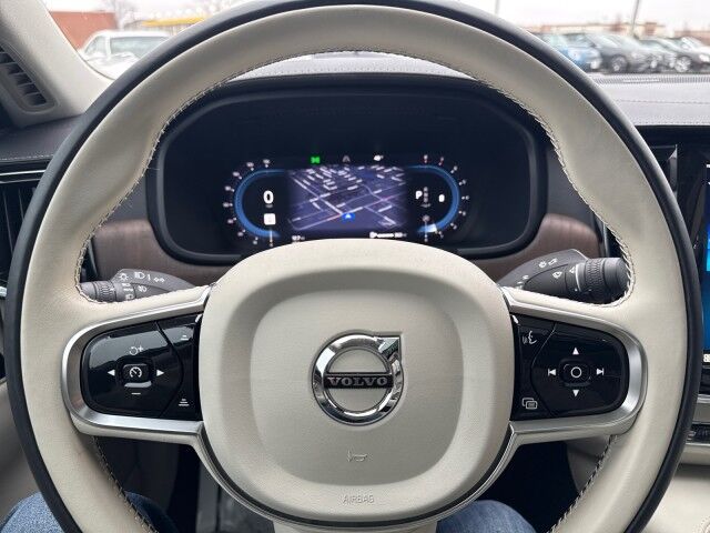 2022 Volvo S90 Inscription Springfield IL 2022 Volvo S90 Inscription Springfield IL