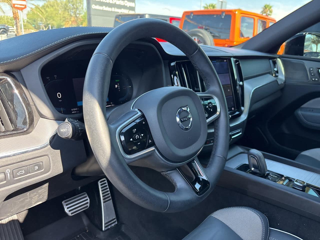 2022 Volvo XC60 Recharge Plug-In Hybrid R-Design Irving TX