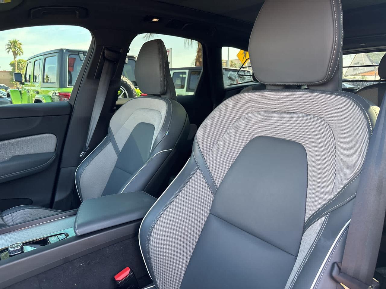 2022 Volvo XC60 Recharge Plug-In Hybrid R-Design Irving TX