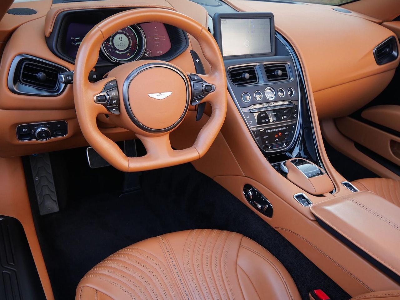 2023 Aston Martin DB11 Volante Volante