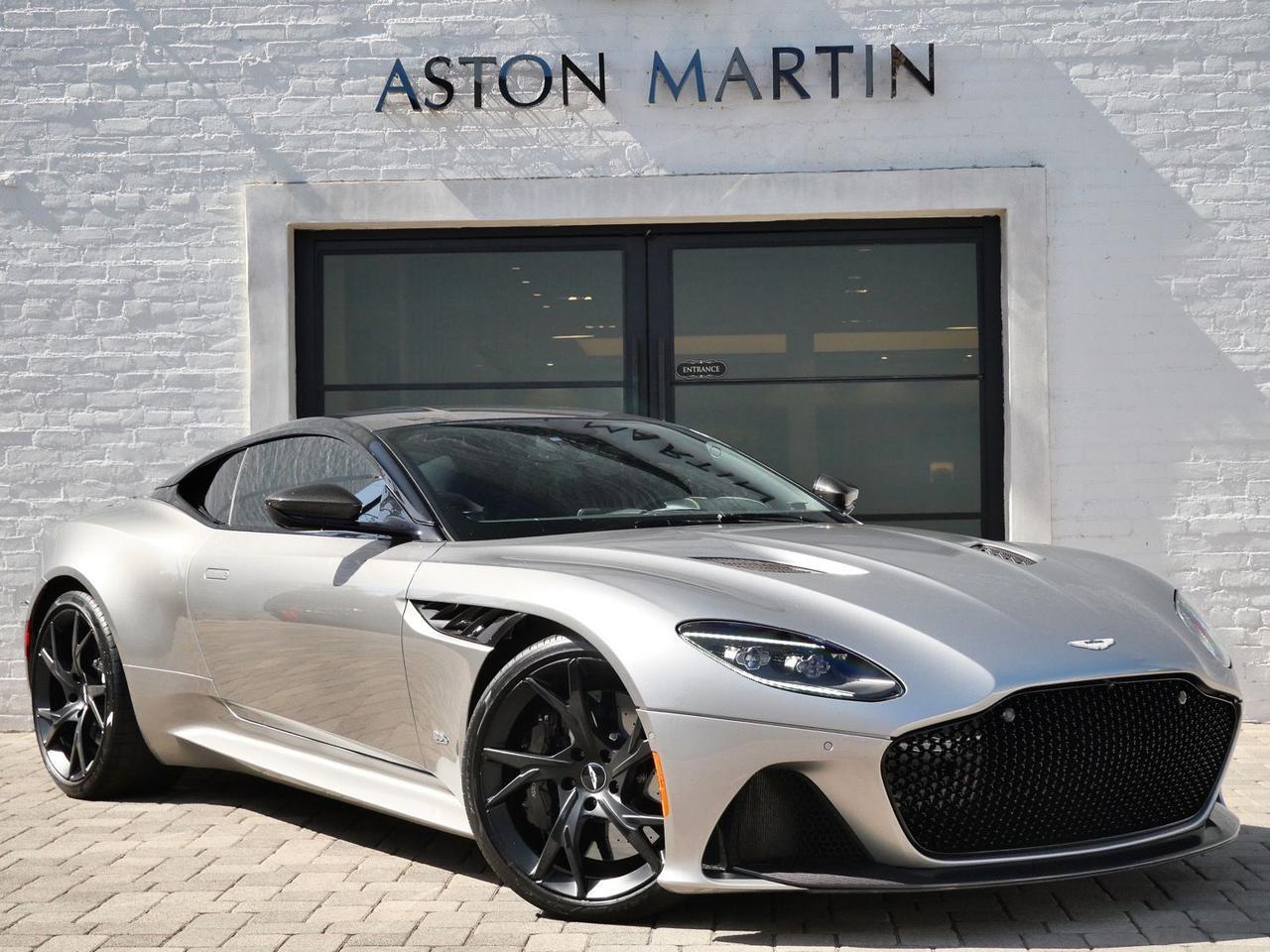2023 Aston Martin DBS