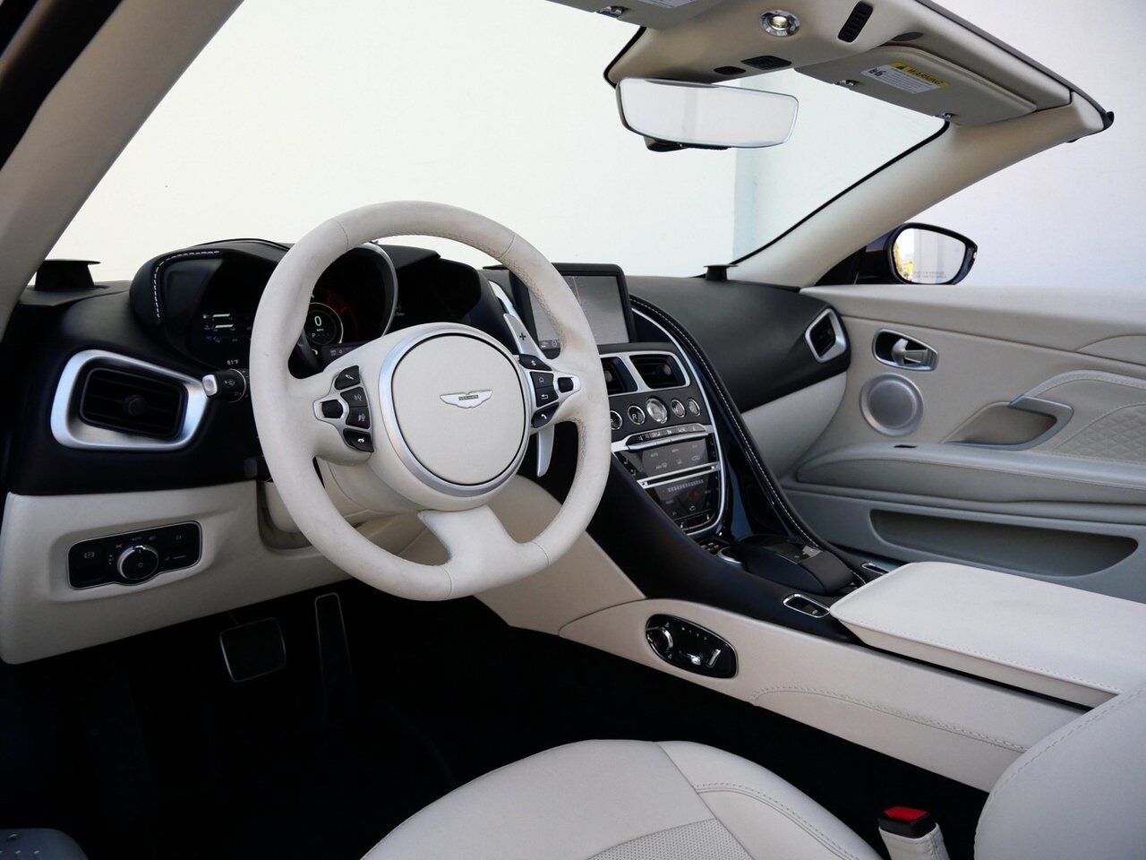 2023 Aston Martin DBS Volante Volante Lawrence KS