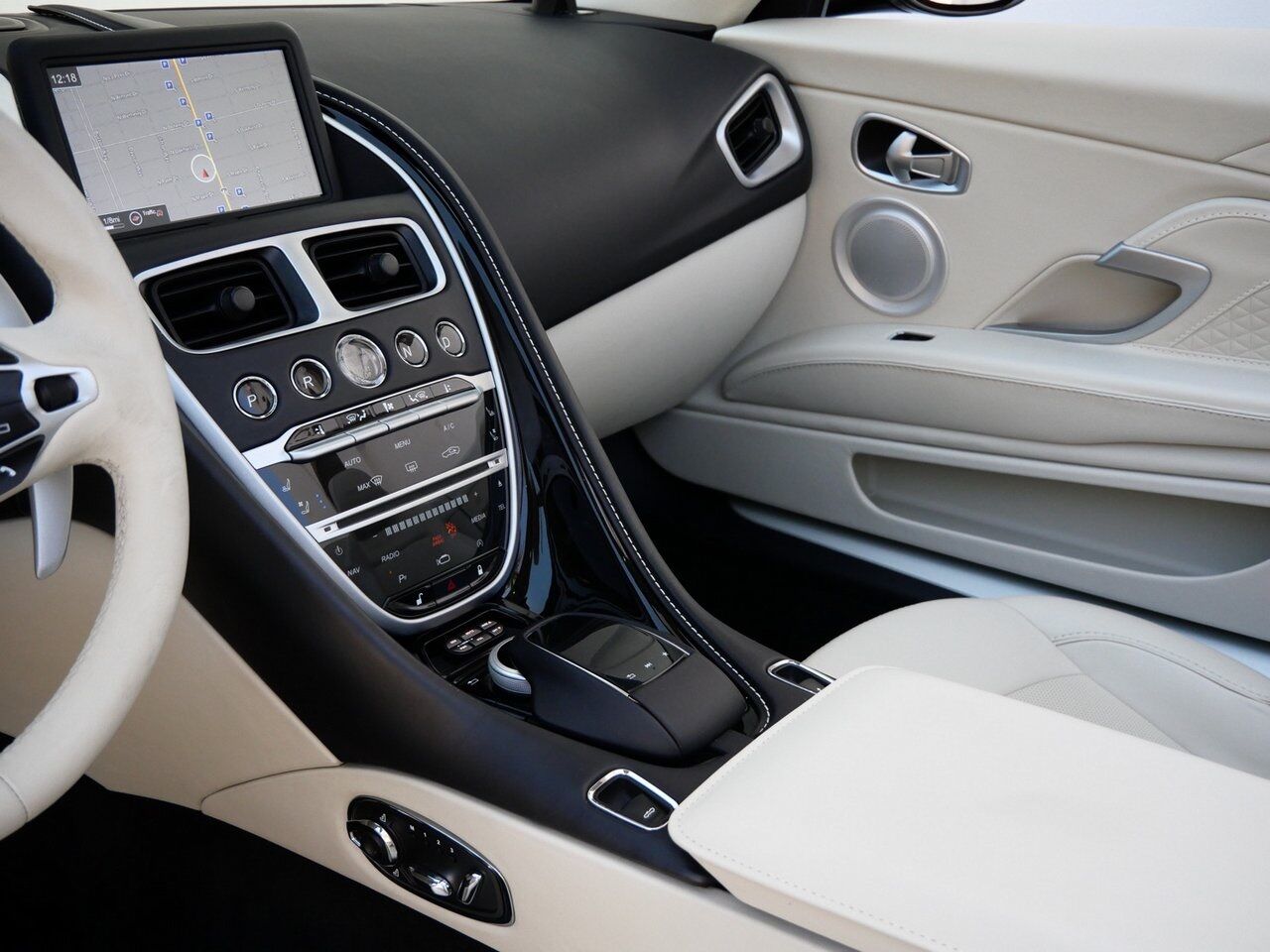 2023 Aston Martin DBS Volante Volante Lawrence KS