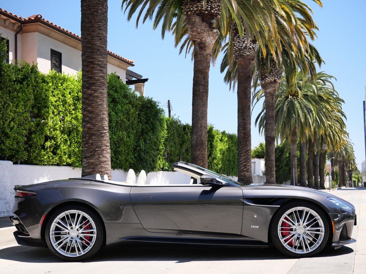 2023 Aston Martin DBS Volante Volante Lawrence KS
