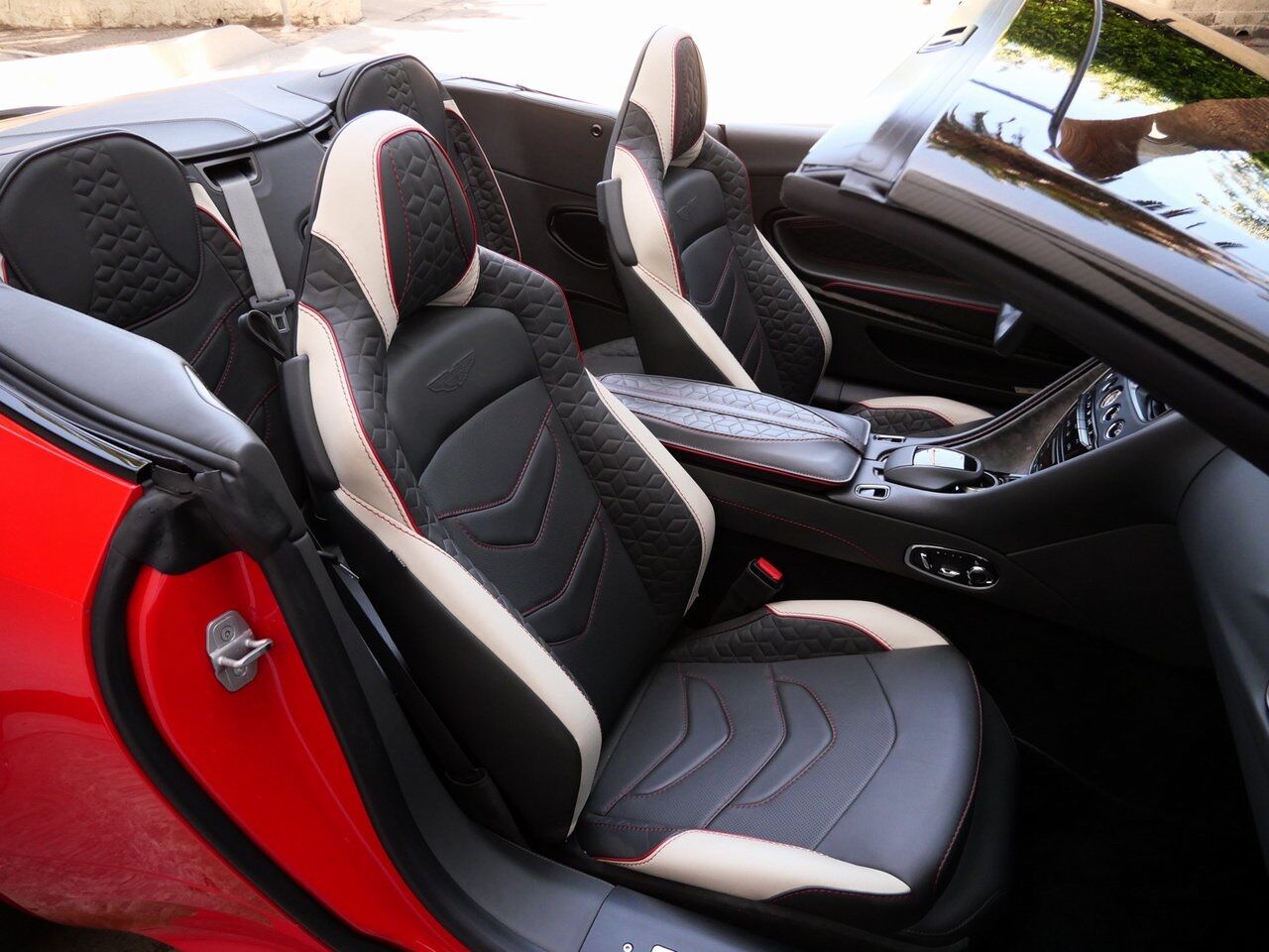 2023 Aston Martin DBS Volante Volante Lawrence KS